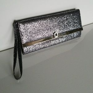 Mundi grey clutch wristlet with sparkles